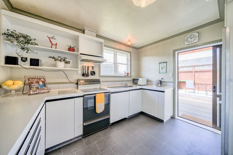 Photo of property in 14ud- Bush Grove, Trentham, Upper Hutt, 5018