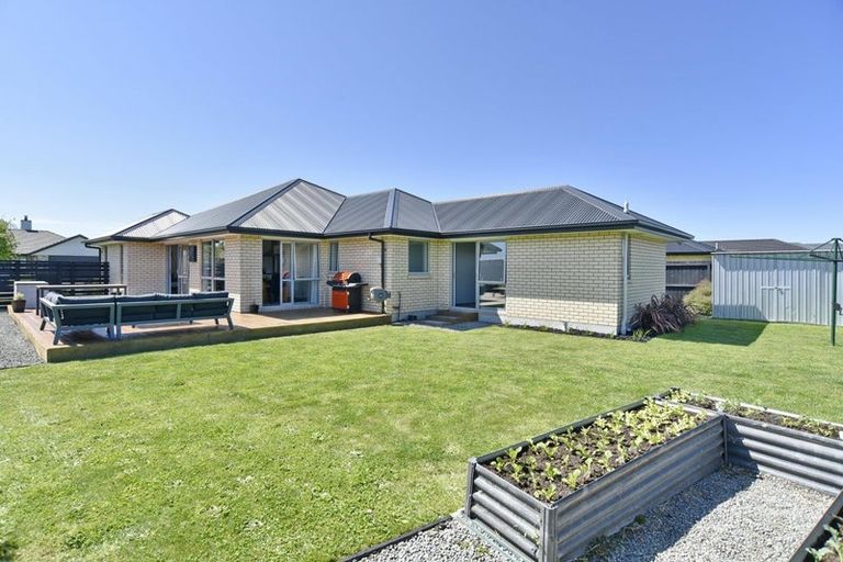 Photo of property in 6 Fearne Drive, Woodend, 7610