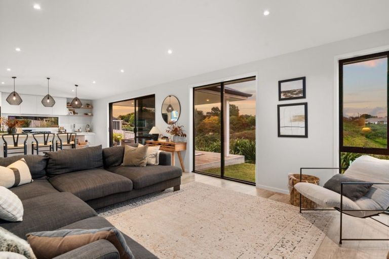 Photo of property in 18 Hass Drive, Ohauiti, Tauranga, 3112