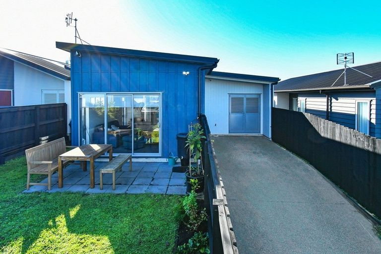 Photo of property in 54 Liberation Road, Papakura, 2110