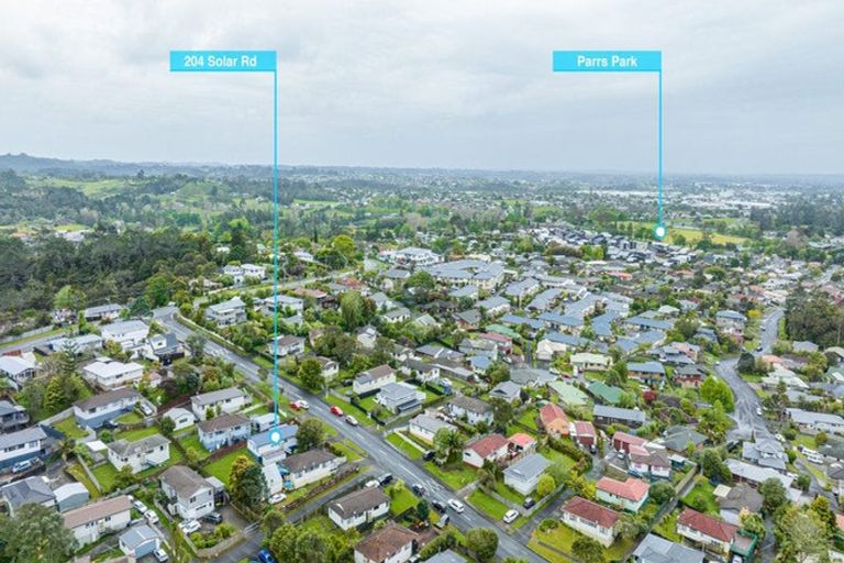 Photo of property in 204 Solar Road, Glen Eden, Auckland, 0602