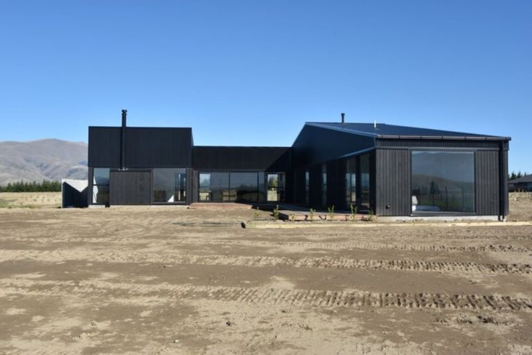 Photo of property in 30 The Drive, Twizel, 7999