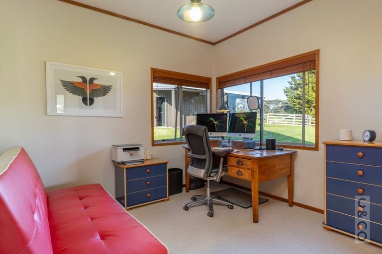 Photo of property in 457 Kiwitahi Road, Helensville, 0875