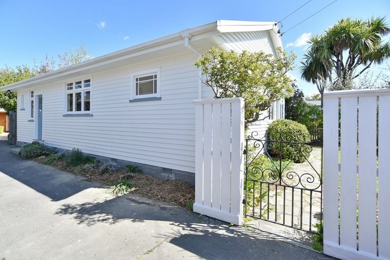 Photo of property in 52 Malcolm Avenue, Beckenham, Christchurch, 8023