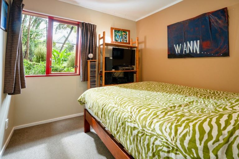 Photo of property in 6a Joll Street, Karori, Wellington, 6012