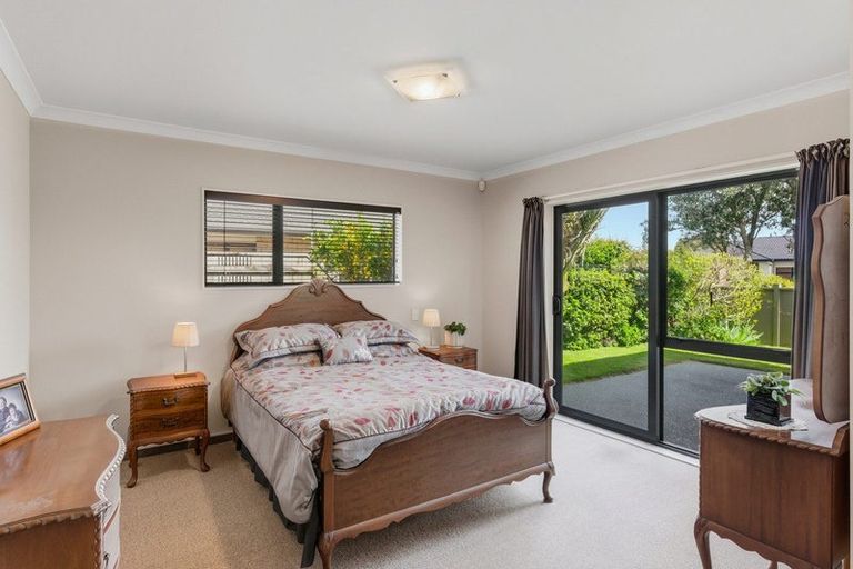 Photo of property in 2 Cadastral Court, Paraparaumu, 5032