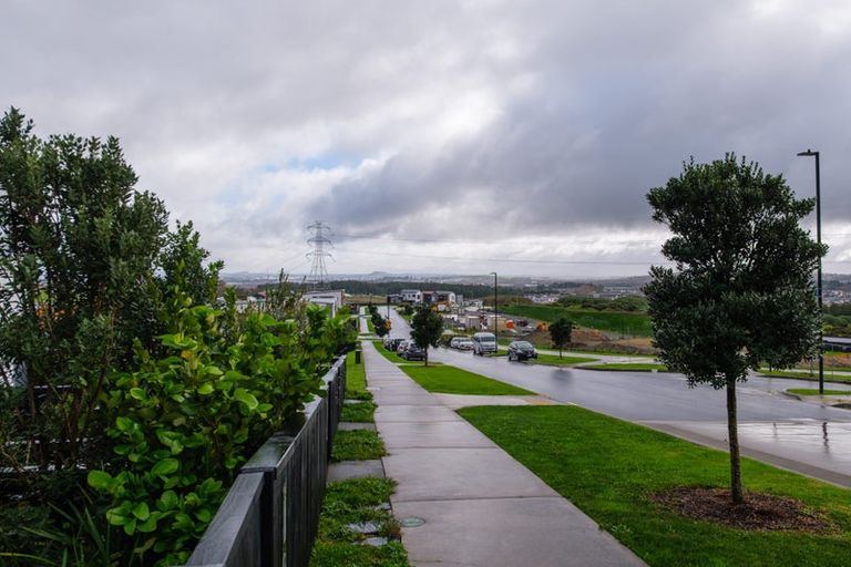 Photo of property in 126 Long George Drive, Totara Park, Auckland, 2019