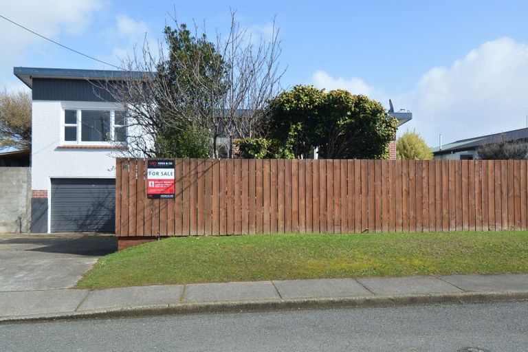 Photo of property in 19 Severn Street, Clifton, Invercargill, 9812