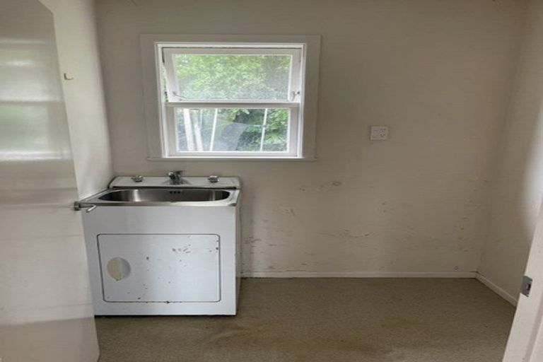 Photo of property in 15 James Street, Glenfield, Auckland, 0629