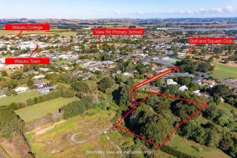 Photo of property in 11 Ron Wyatt Lane, Waiuku, 2123