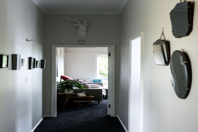 Photo of property in 72 Todman Street, Brooklyn, Wellington, 6021