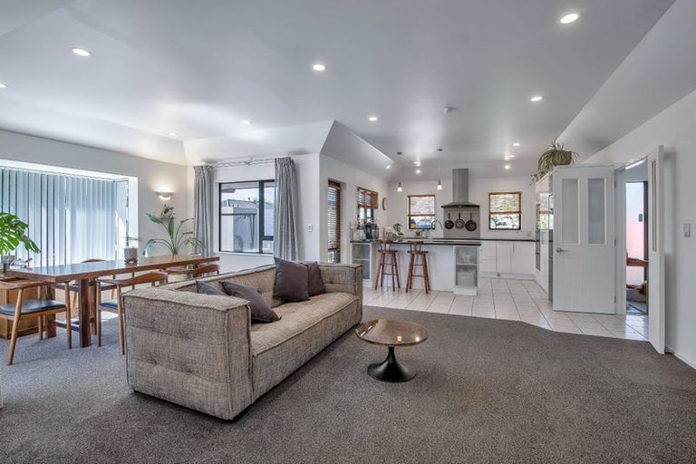 Photo of property in 2 Parkview Lane, Prebbleton, 7604