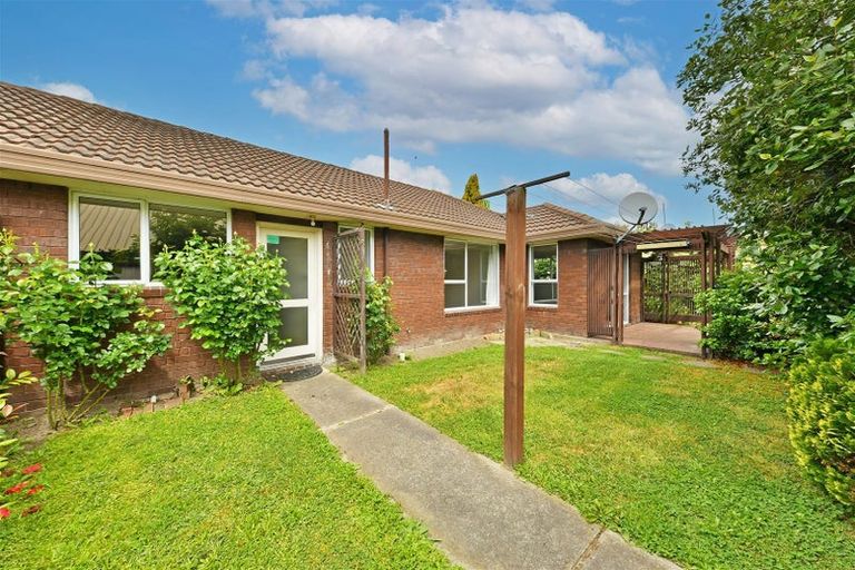 Photo of property in 23 Ben Nevis Drive, Broomfield, Christchurch, 8042
