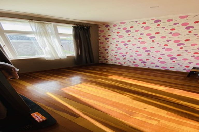 Photo of property in 5 Pitama Road, Awapuni, Palmerston North, 4412