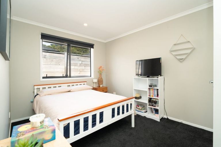 Photo of property in 5 Tide Lane, Whitby, Porirua, 5024