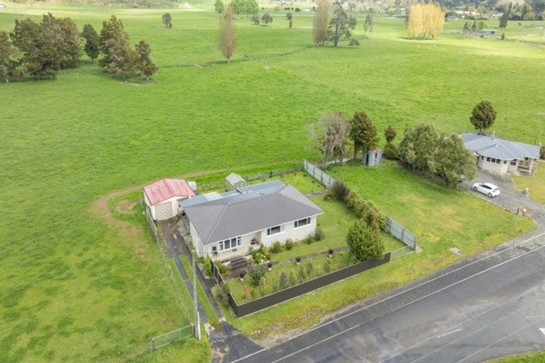 Photo of property in 138 Waller Street, Murchison, 7007