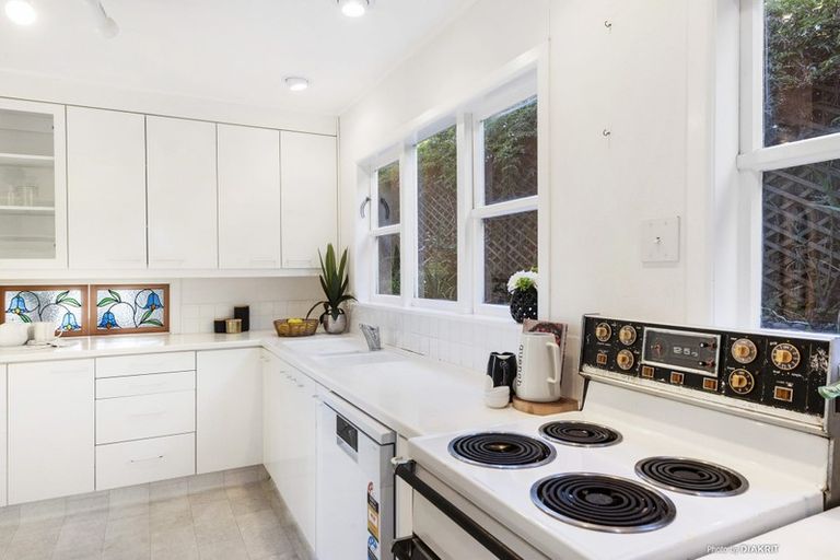 Photo of property in 17 Norwich Street, Wadestown, Wellington, 6012