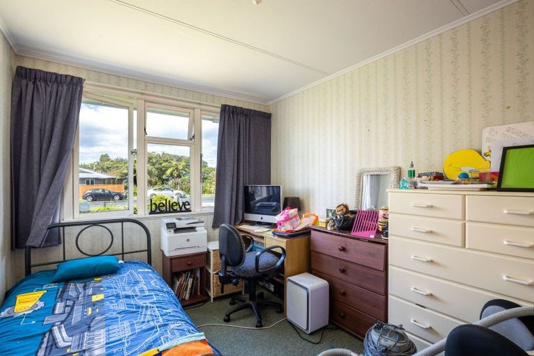 Photo of property in 20 Pukatea Street, Inglewood, 4330