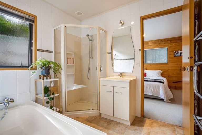 Photo of property in 73e Konini Road, Titirangi, Auckland, 0604