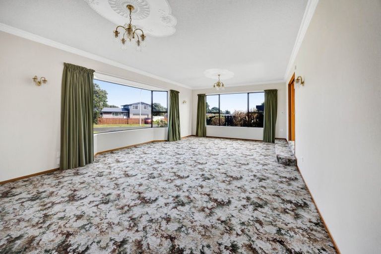 Photo of property in 14 Pohutukawa Drive, Opunake, 4616