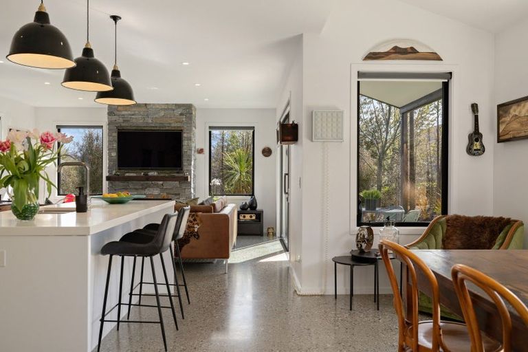 Photo of property in 1 Appin Court, Jacks Point, Queenstown, 9371