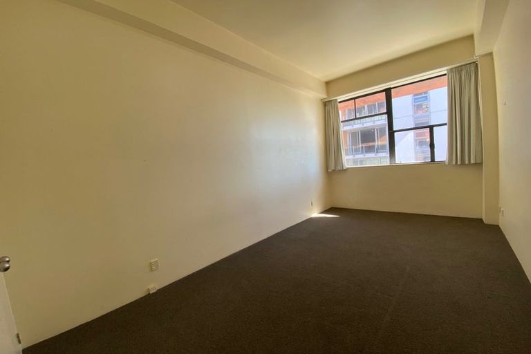 Photo of property in 4 Torrens Terrace, Mount Cook, Wellington, 6011