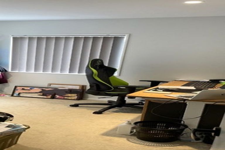 Photo of property in 21 Meritage Lane, Te Atatu South, Auckland, 0610