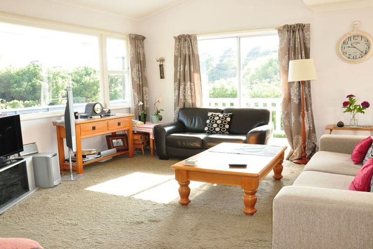 Photo of property in 39 Honore Drive, Linton, Palmerston North, 4472