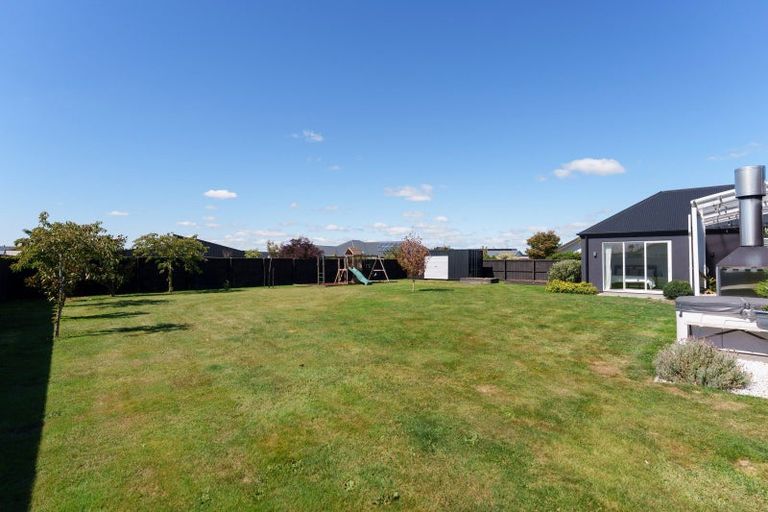 Photo of property in 10 Silver Peaks Drive, West Melton, 7618