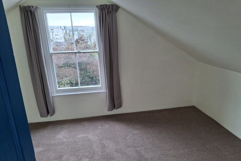 Photo of property in 8 Brougham Street, Mount Victoria, Wellington, 6011