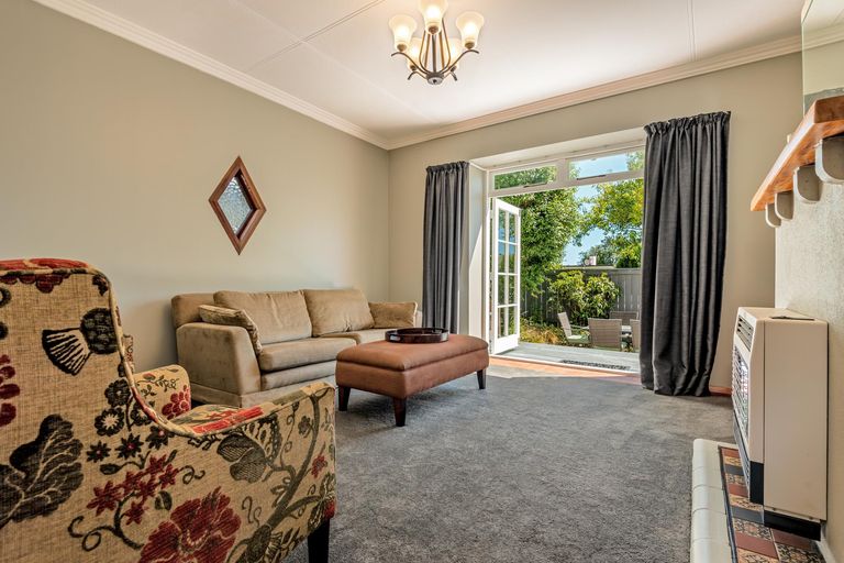 Photo of property in 9 Joseph Street, West End, Palmerston North, 4412
