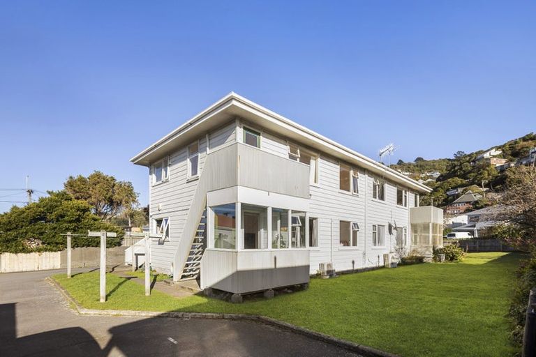 Photo of property in 139u7 Queens Drive, Lyall Bay, Wellington, 6022