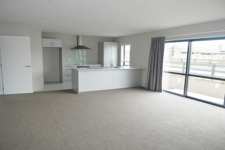 Photo of property in 32 Lomu Way, Rolleston, 7615