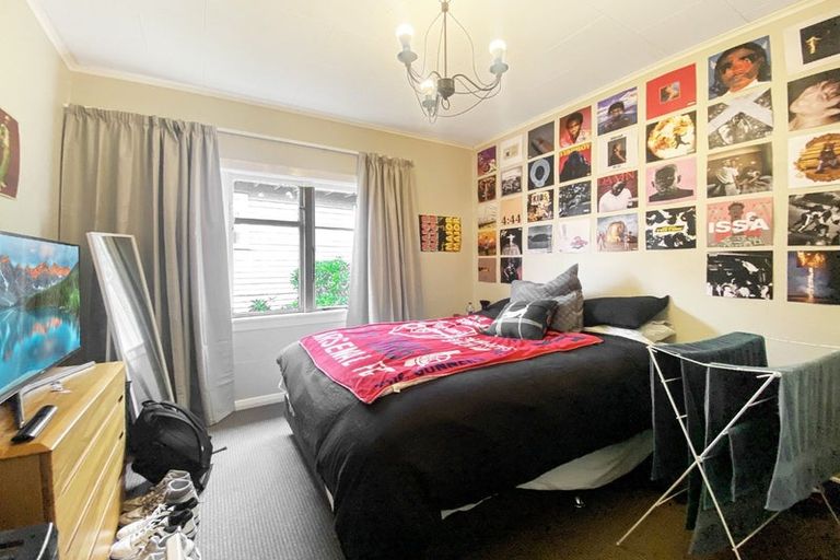 Photo of property in 49 Pembroke Road, Northland, Wellington, 6012