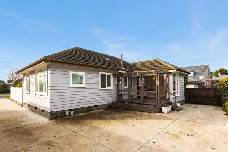 Photo of property in 27 Kenwyn Avenue, St Albans, Christchurch, 8052