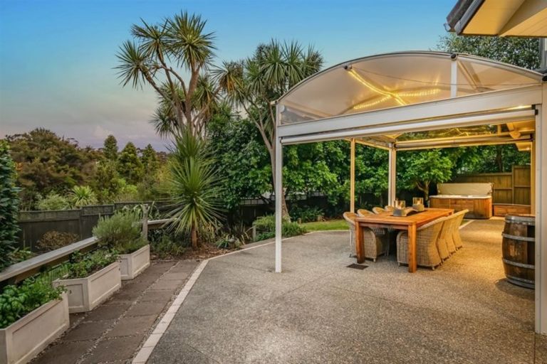Photo of property in 109 Aberley Road, Schnapper Rock, Auckland, 0632