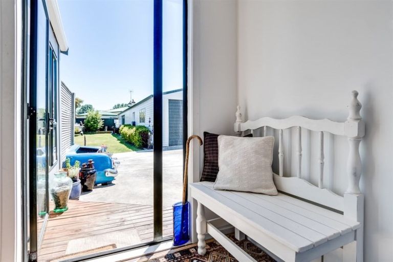 Photo of property in 5 Francis Drake Street, Waipukurau, 4200