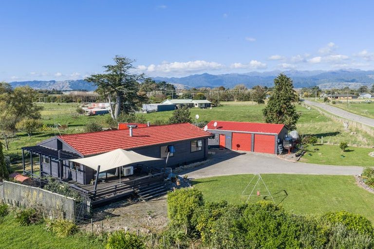 Photo of property in 88 Buller Road, Levin, 5510