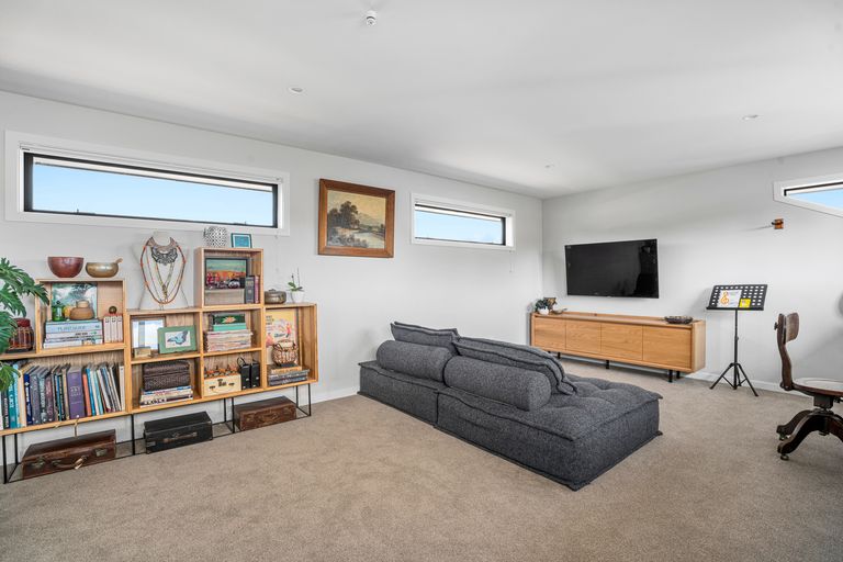 Photo of property in 89 Infinity Drive, Wanaka, 9305