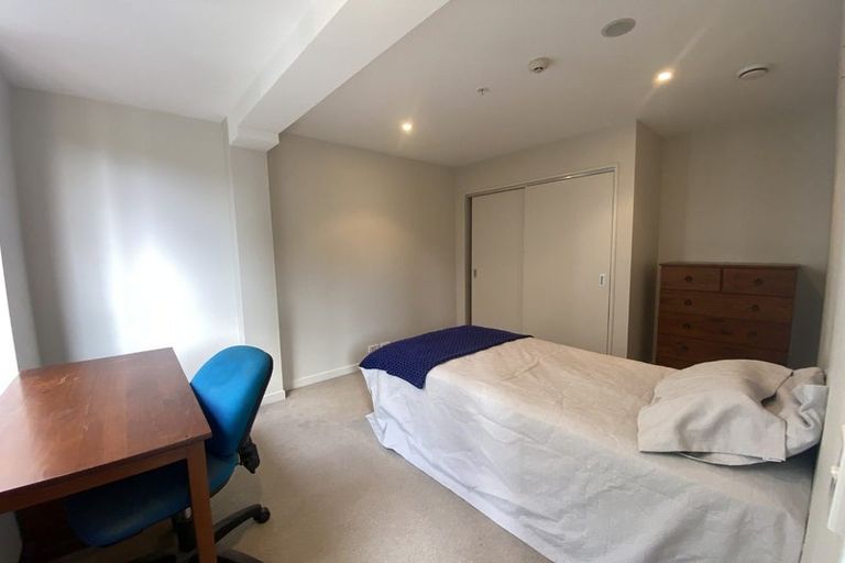 Photo of property in Nouvo Apartments, 4f/21 Rugby Street, Mount Cook, Wellington, 6021