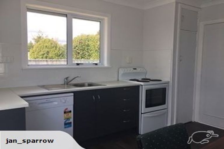 Photo of property in 20 George Street, Levin, 5510