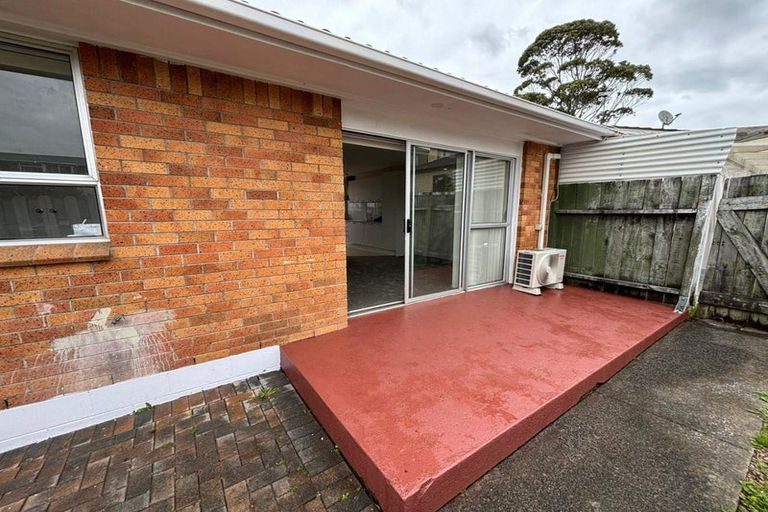 Photo of property in 8/5 Deering Place, Papatoetoe, Auckland, 2025
