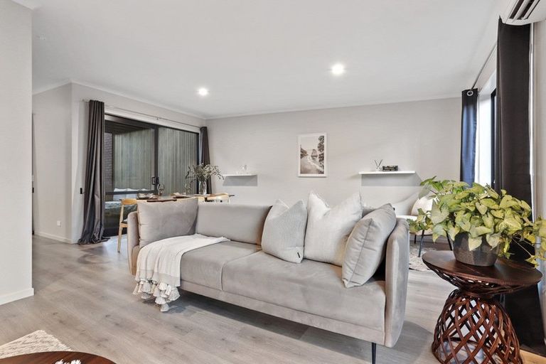 Photo of property in 18 Kerewhenua Crescent, Hobsonville, Auckland, 0616