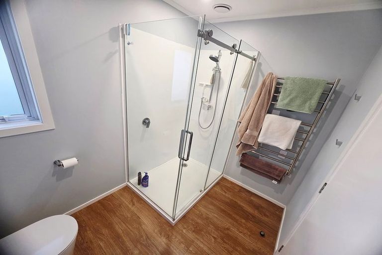 Photo of property in 13 Surrey Street, Stratford, 4332
