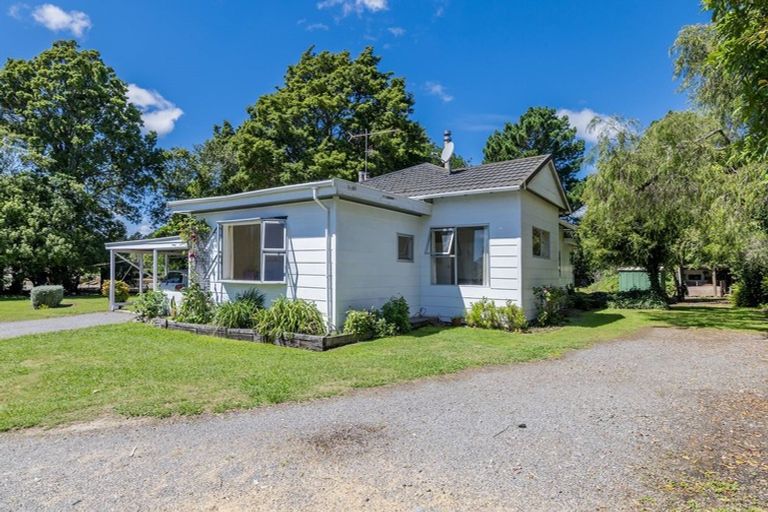 Photo of property in 32 Otaki Gorge Road, Hautere, Otaki, 5582