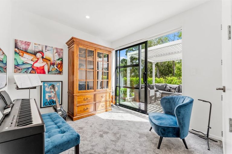 Photo of property in 35 Sidwell Road, Wainui, 0932