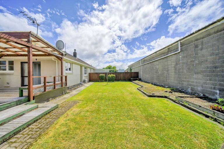 Photo of property in 14ud- Bush Grove, Trentham, Upper Hutt, 5018