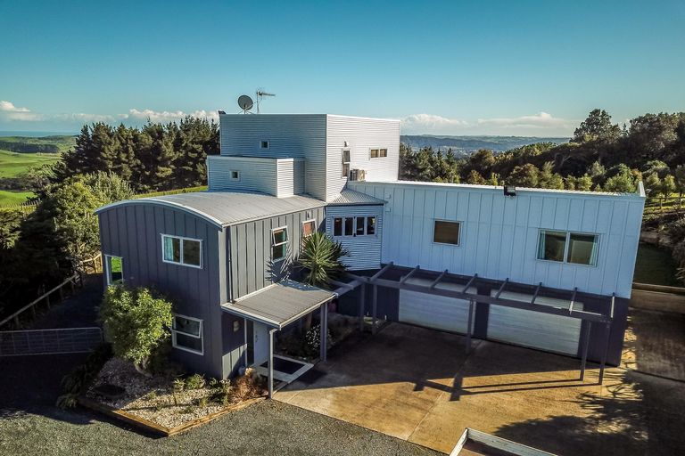 Photo of property in 144 Maungatawhiri Road, Raglan, 3295