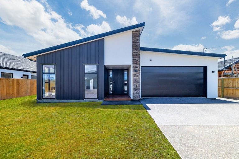 Photo of property in 5 Pipipi Lane, Halswell, Christchurch, 8025