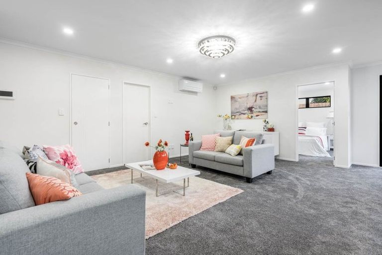 Photo of property in 49 Buckingham Crescent, Papatoetoe, Auckland, 2025